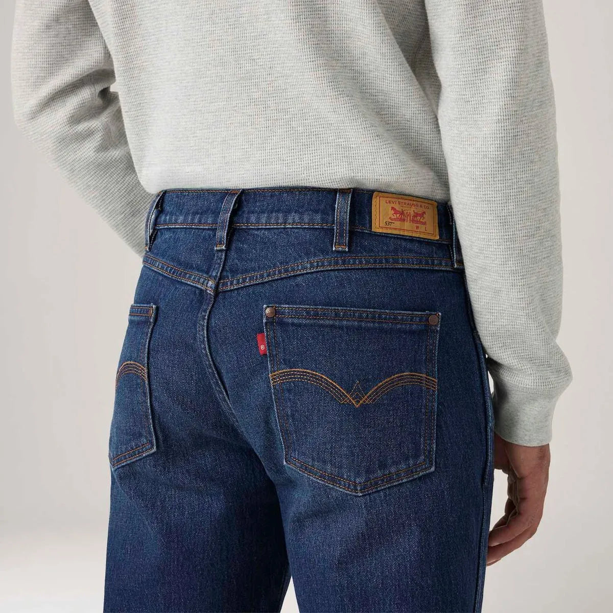 Calça Jeans 537 Western Bootcut Lavagem Escura Levi’s