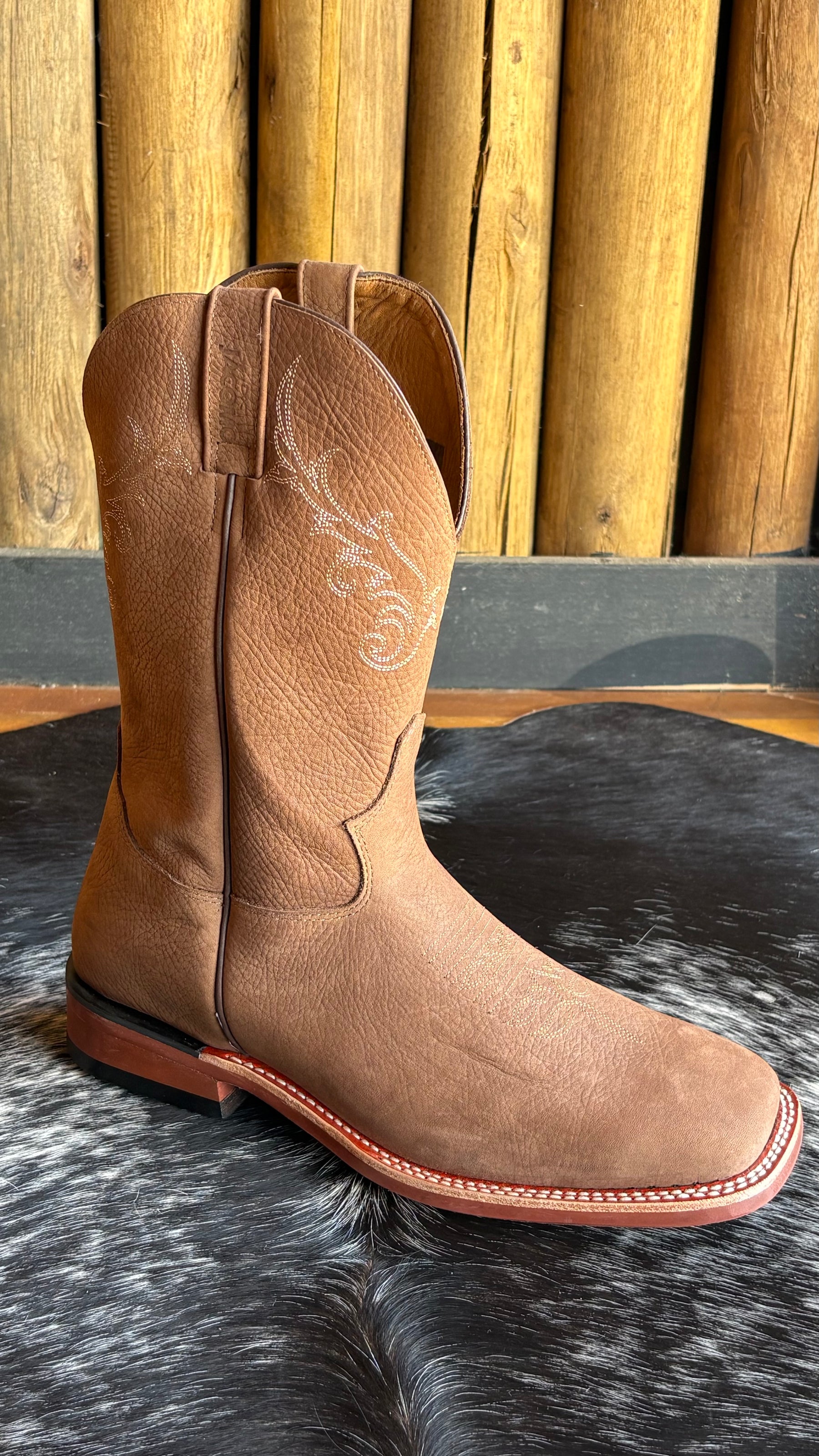 Bota Texana Masculina Jácomo Bico Quadrado Cano Médio Couro Ref:2591/DRBT-10153