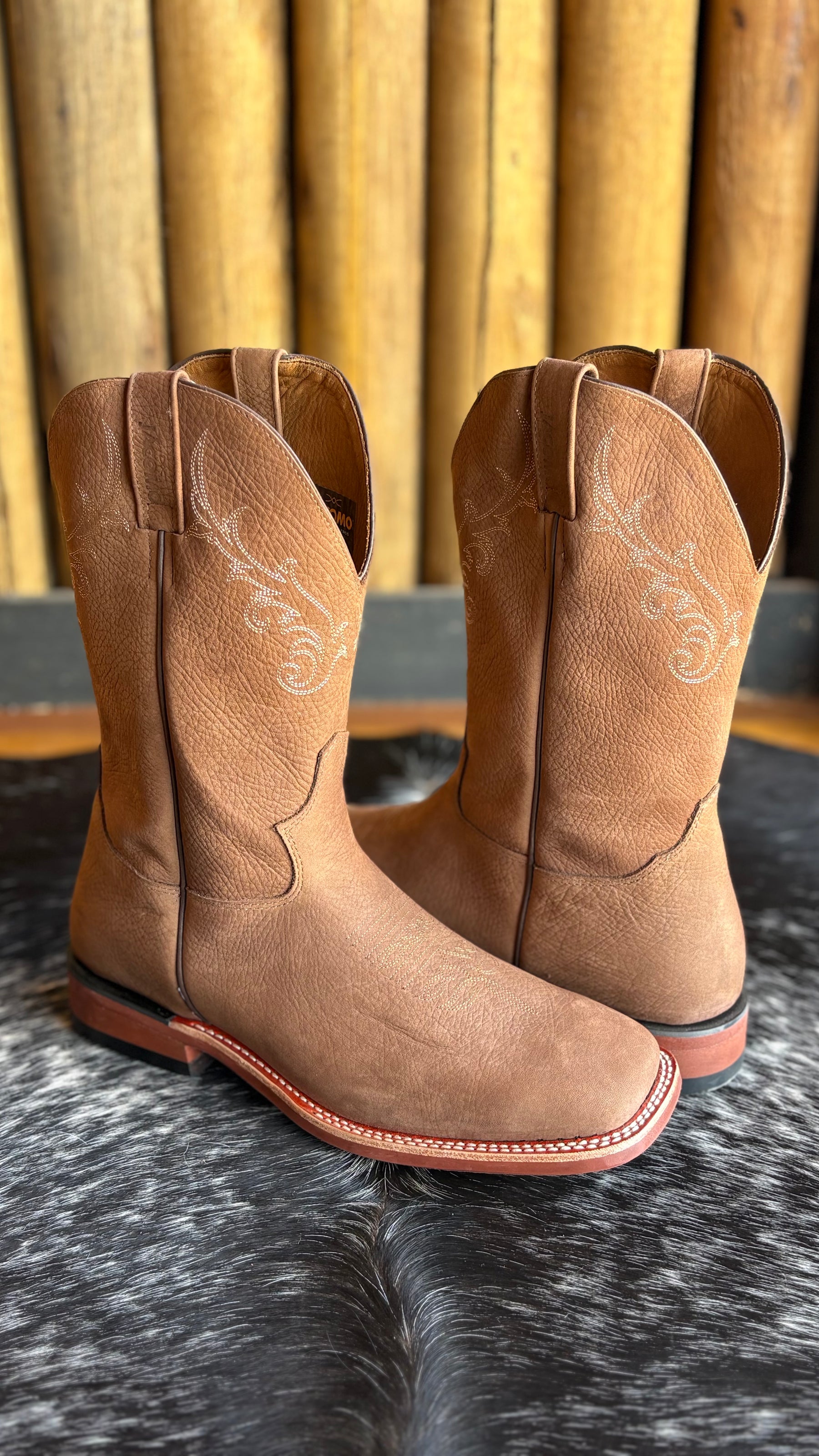 Bota Texana Masculina Jácomo Bico Quadrado Cano Médio Couro Ref:2591/DRBT-10153