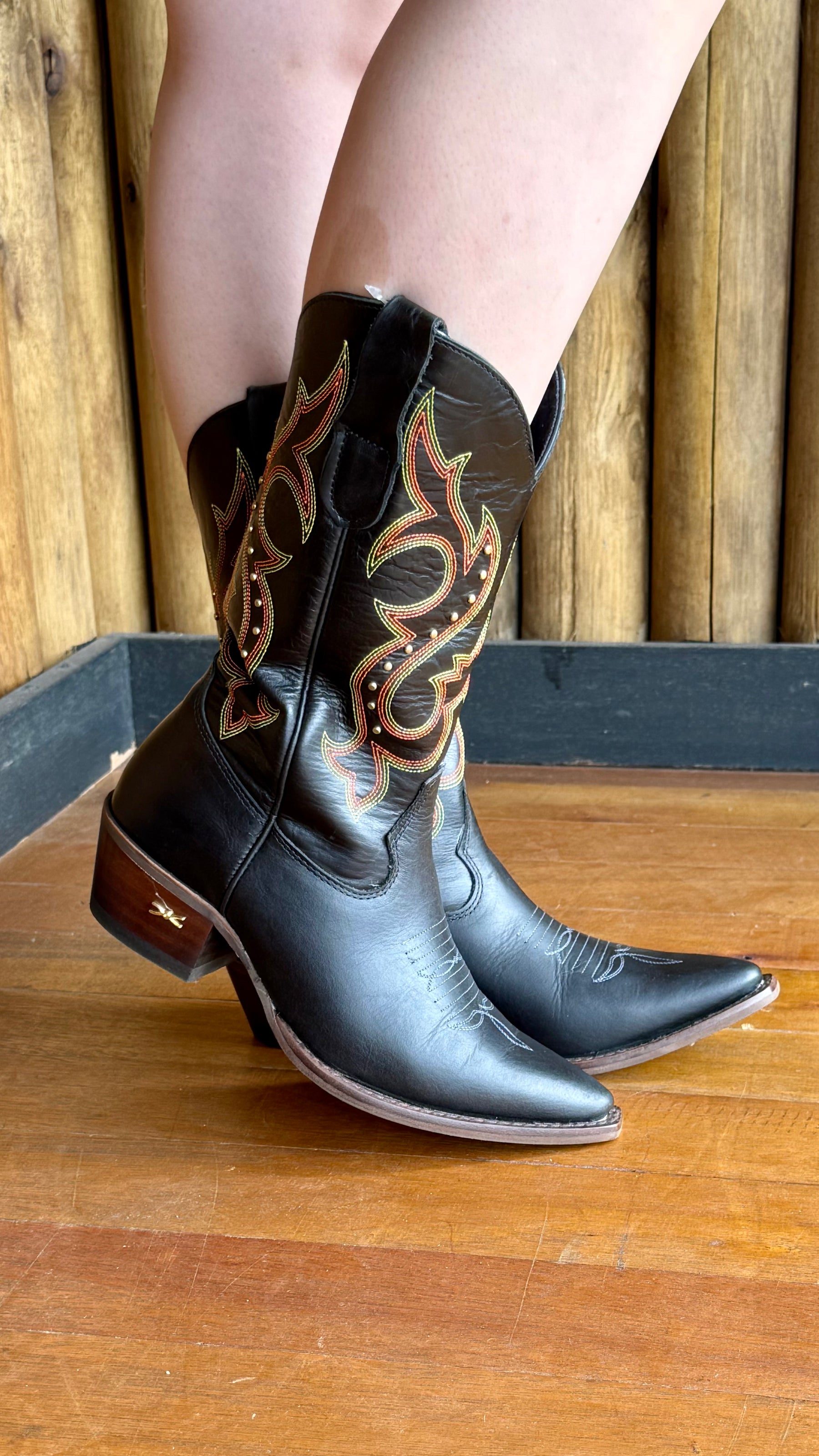 Bota Country Feminina Jacomo Pré-Frezado Fossil Oil Café Ref:90.031/TCQ