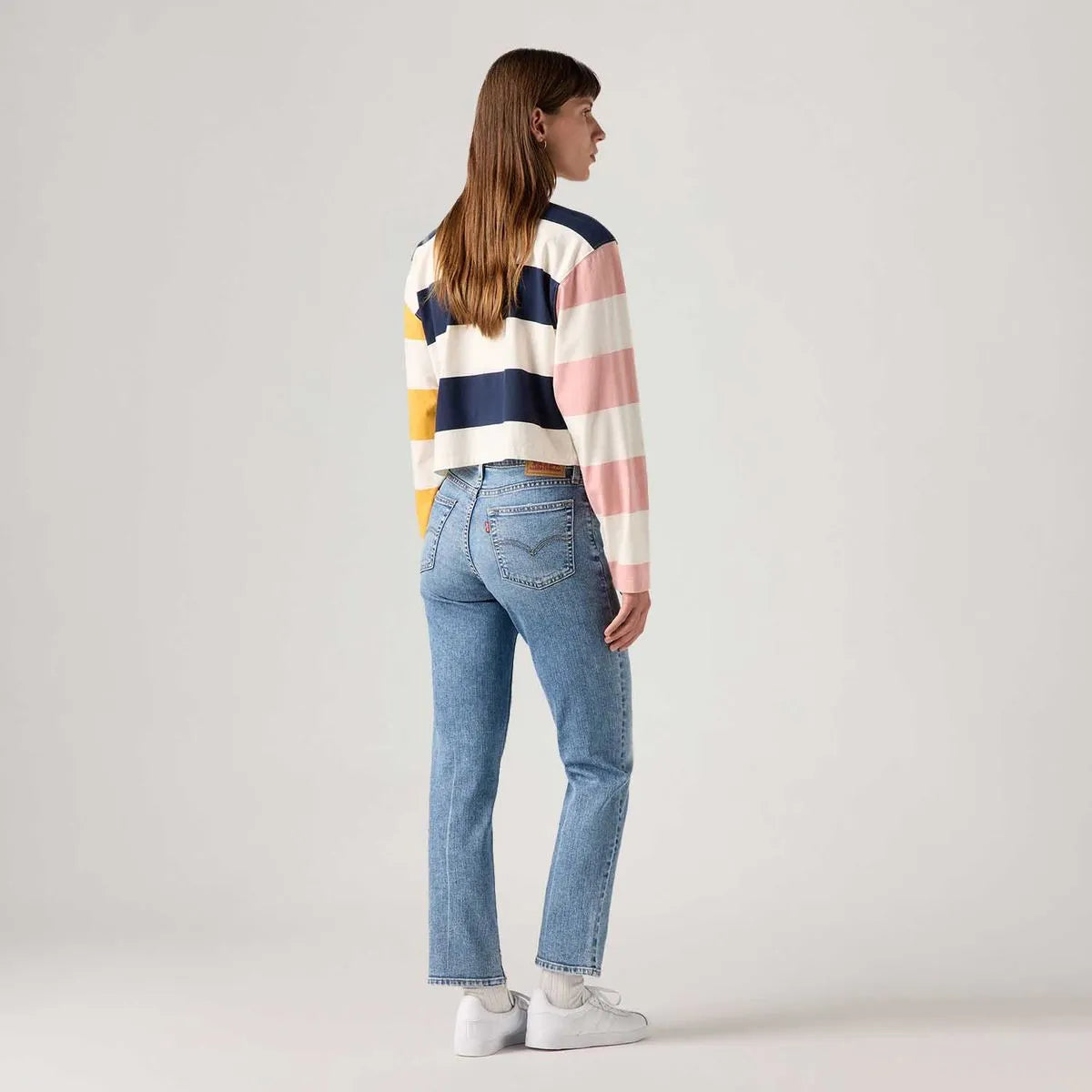 Calça Jeans 724 High Rise Straight Lavagem Clara Levi’s