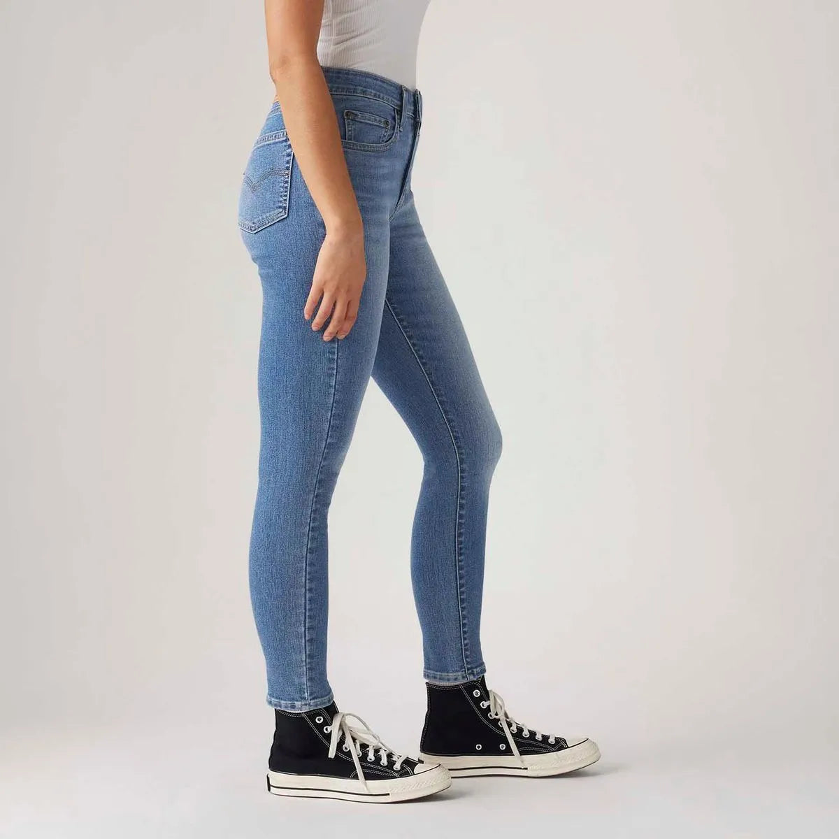 Calça Jeans 721 High Rise Skinny Lavagem Média Levi’s