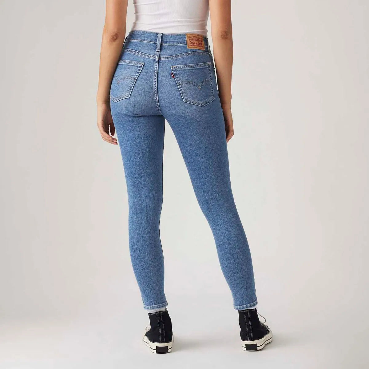 Calça Jeans 721 High Rise Skinny Lavagem Média Levi’s