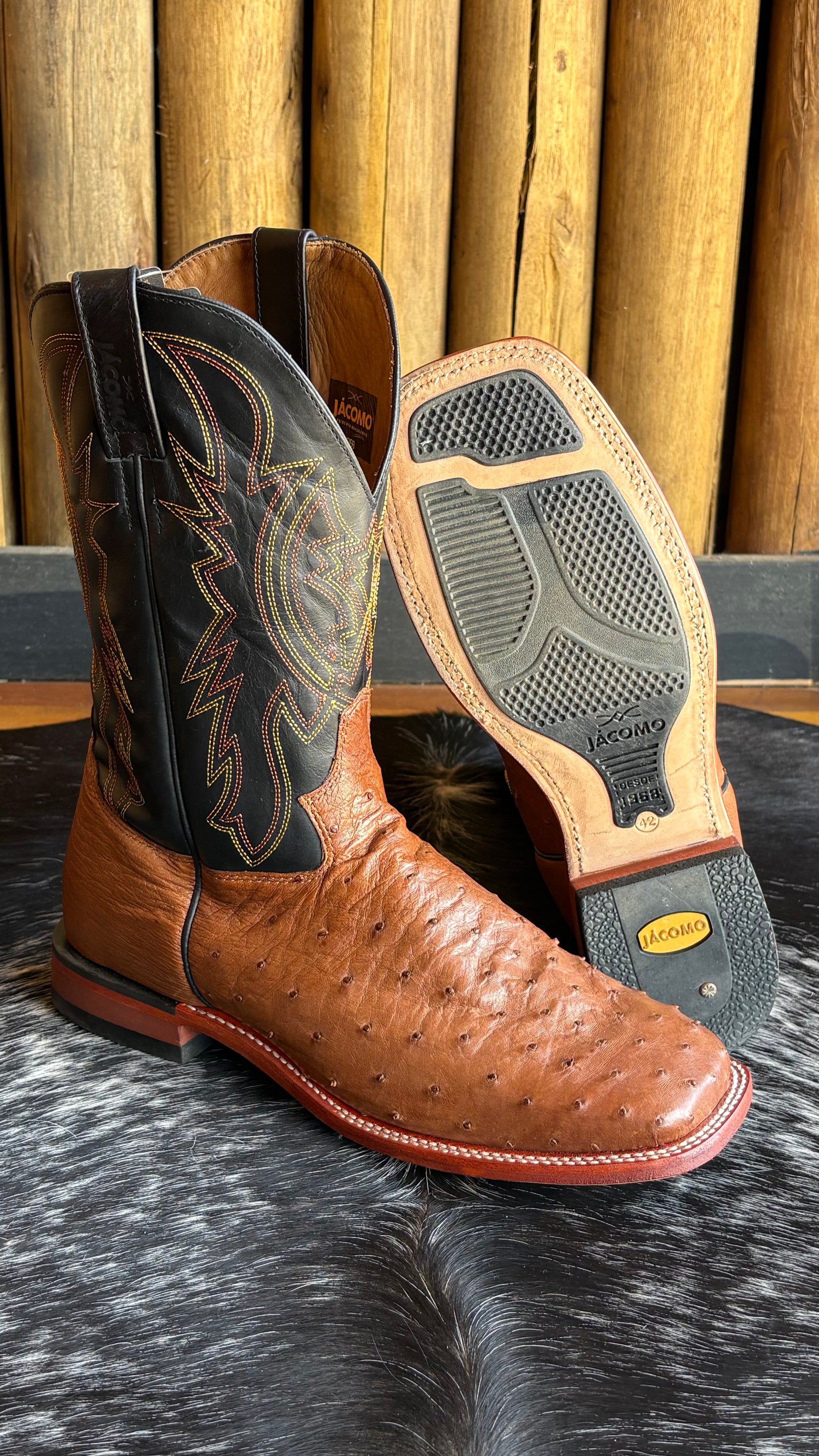Bota Texana Masculina Jácomo Bico Quadrado Cano Médio Couro Ref:40002XRDQ
